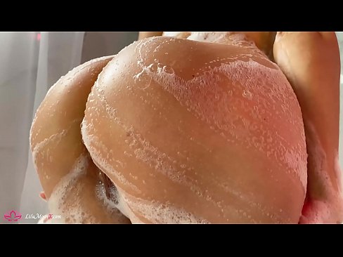 ❤️ Brunette Akuseweretsa maliseche ndi Vibrator mpaka Intense Orgasm mu Shower Kanema wamatako pa ny.pornokey.ru ☑