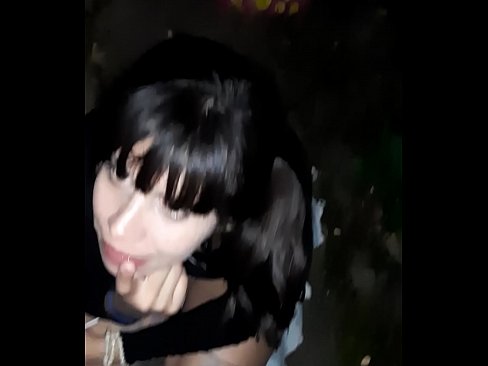 ❤️ Pamsewu mbolo yatupa posinthanitsa ndi maswiti Kanema wamatako pa ny.pornokey.ru ☑